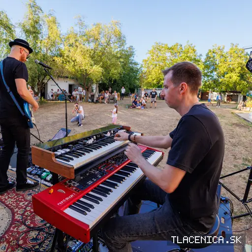Fotka z galérie Sad LIVE! 2026